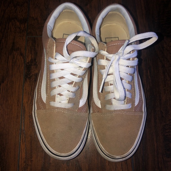 Vans - Picture 3 of 5